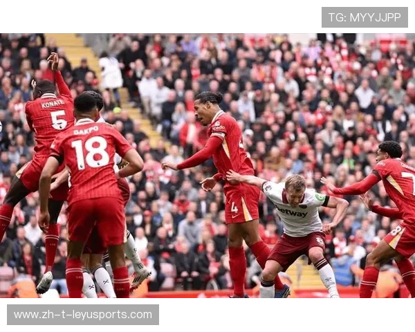 利物浦边路协防训练：边后卫与中卫的衔接更加默契